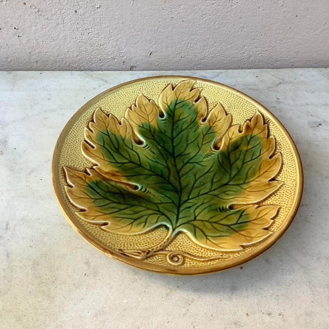 Rustic German Majolica Leaf Plate, Circa 1900 For Sale - Image 3 of 5