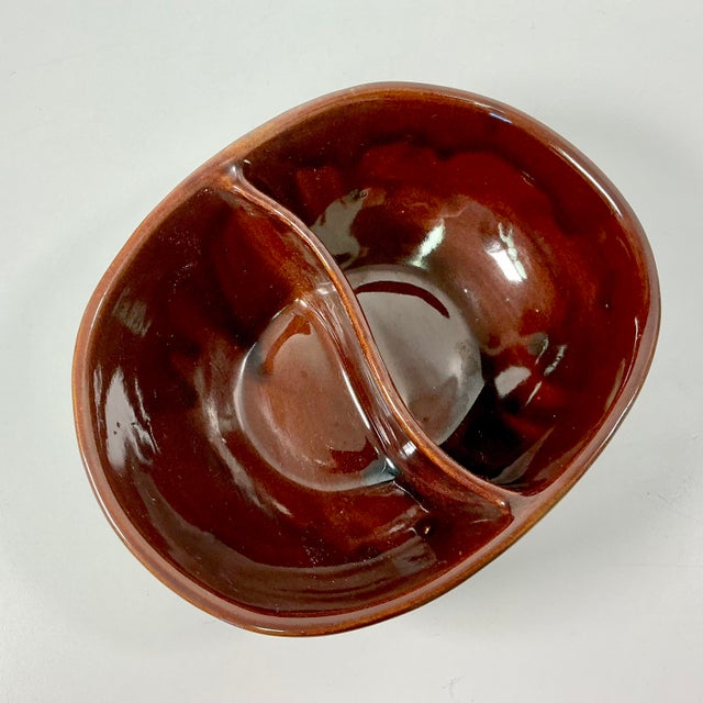 Brutalist 1950s Vintage Brutalist Boho Chic Mar-Crest Oval Brown Stoneware Divided Serving Bowl. For Sale - Image 3 of 7