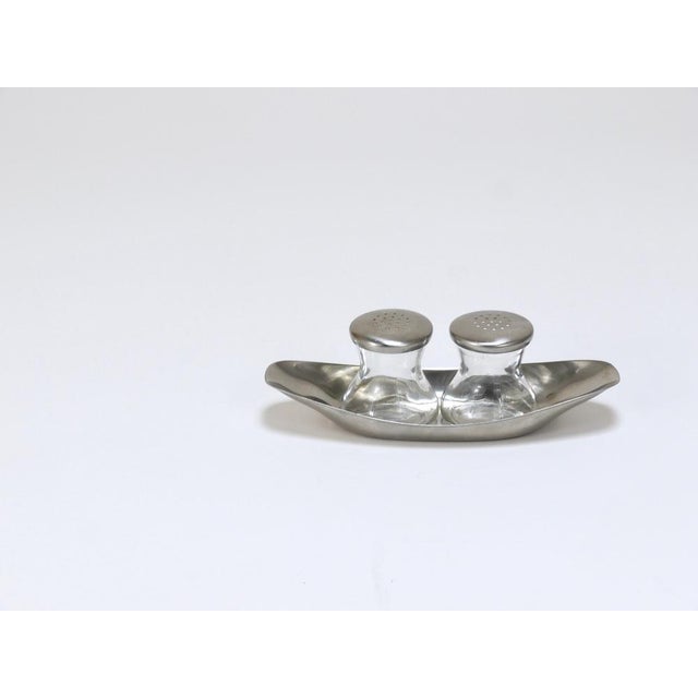 Wilhelm Wagenfeld Mid-Century Salt Pepper Shakers with Tray attributed to Wilhelm Wagenfeld for WMF, 1950s, Set of 3 For Sale - Image 4 of 18