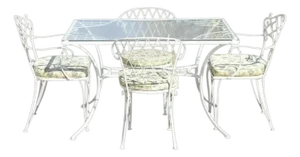 Late 20th Century. French Victorian Style White Wrought Iron Lattice Garden Patio Dining Table & 4 Chairs