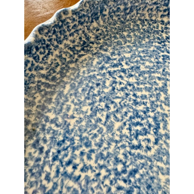 American classic Splatter pattern, vintage light blue sponge ware apple or cherry pie plate. No maker’s marks.