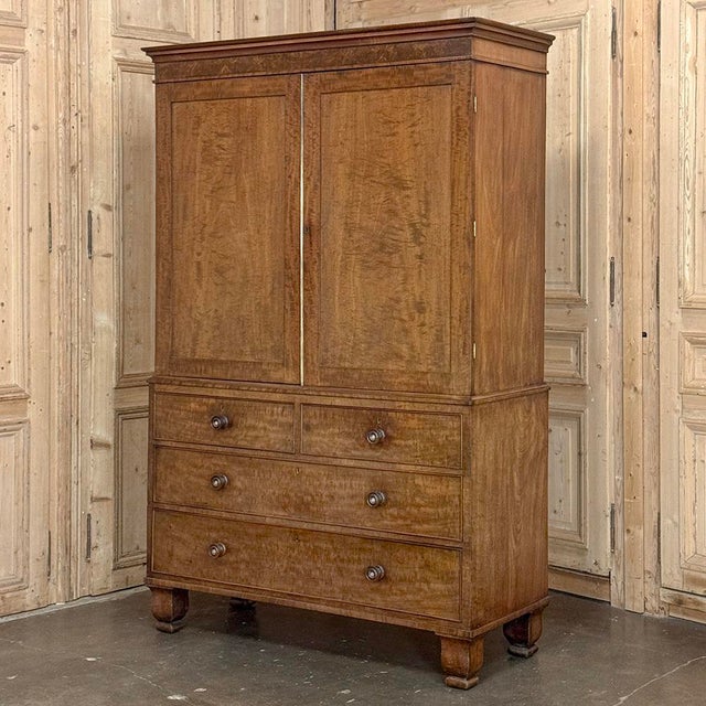 19th Century English Figured Walnut Linen Press ~ Wardrobe For Sale - Image 4 of 18