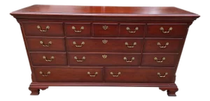 1990s Thomasville Collectors Cherry Dresser Chest of Drawers Chippendale