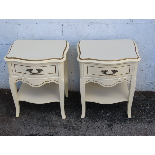 French Shabby Chic Painted Nightstands Side End Bedside Tables a Pair 6238 For Sale - Image 12 of 18