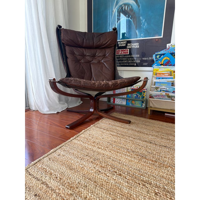 Mid-Century Modern Vintage Falcon Easy Chair For Sale - Image 3 of 5