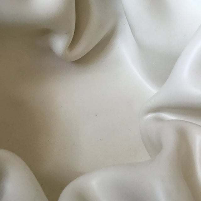 White Bonnet Ruffled Organic Asymmetrical Handkerchief Bowl For Sale - Image 10 of 15