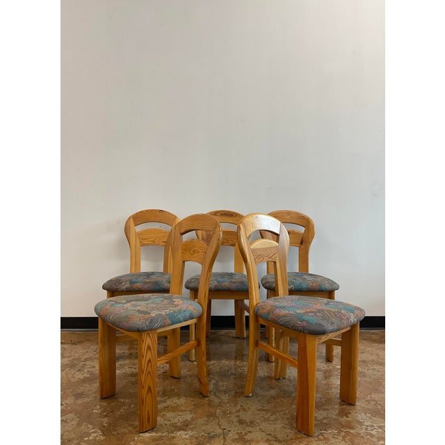 Wood Set of 5 Pine Dining Chairs, Manner of Ranier Daumiller For Sale - Image 7 of 17