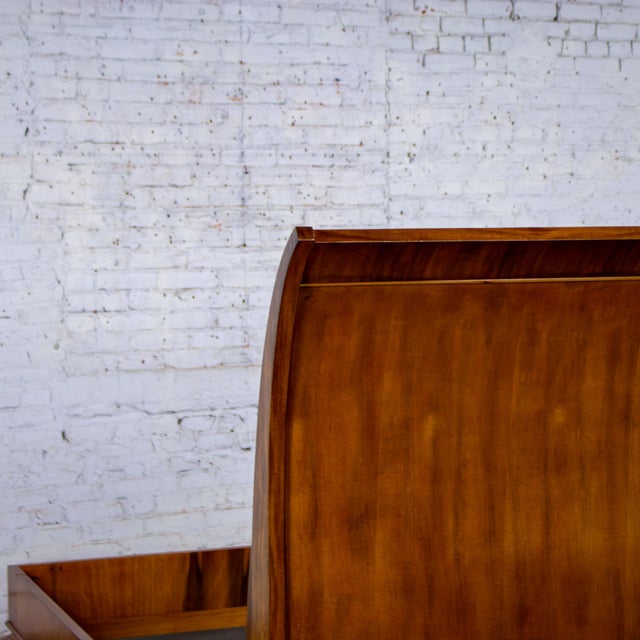 Late 20th Century Neoclassic Revival Arbus King Sleigh Bed W/Leather Upholstered Headboard 6000 Series by Henredon For Sale - Image 11 of 18