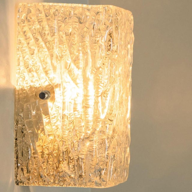 Metal Textured Ice Glass Gold Wall Lights attributed to J. T. Kalmar for Kalmar, 1970s, Set of 2 For Sale - Image 7 of 14
