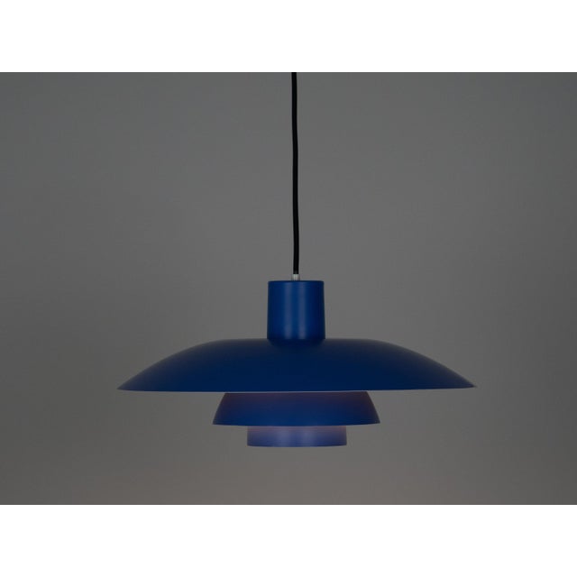 The ph 4/3 lamp is an absolute classic, designed by the outstanding danish designer and architect poul henningsen. The...