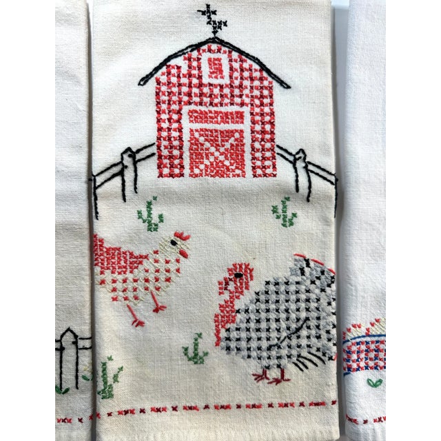 Vintage Embroidered Linen Tea Towels 1940s Farmhouse Decor -Set of 3 For Sale - Image 4 of 9