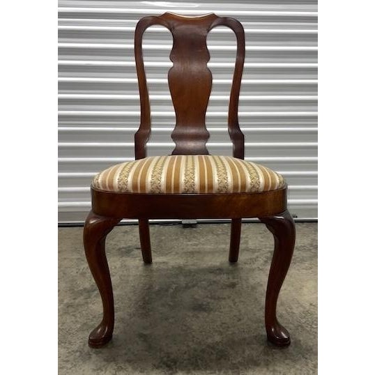 Late 20th Century Solid Mahogany Traditional Style Splat Back Dining Side Chair For Sale - Image 4 of 10