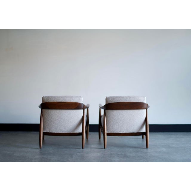 Mid 20th Century Set of Walnut Lounge Chairs by Erwin Lambeth, Circa 1950s For Sale - Image 5 of 9