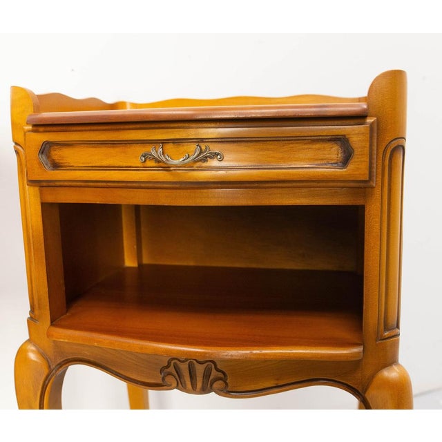 Wood French Louis XV Style Nightstands in Cherrywood, 1970s, Set of 2 For Sale - Image 7 of 10