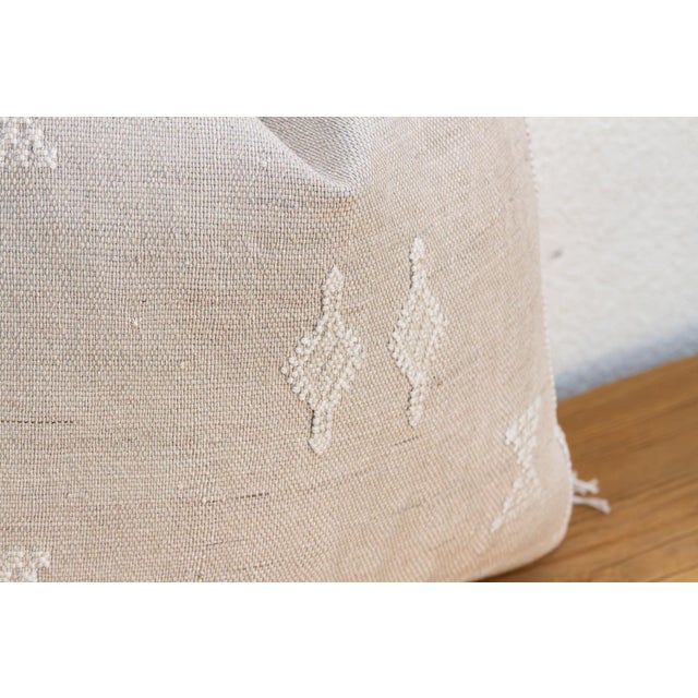 Linen Geometric Band Cactus Silk Moroccan Pillow For Sale - Image 4 of 7