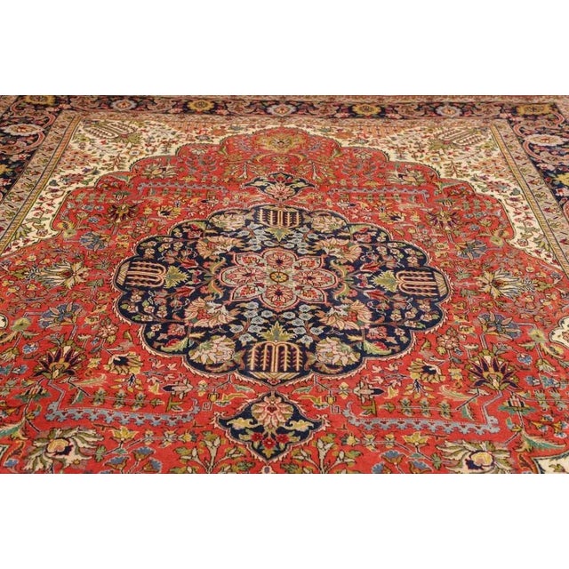 Textile Tabriz Rug in New Wool For Sale - Image 7 of 11