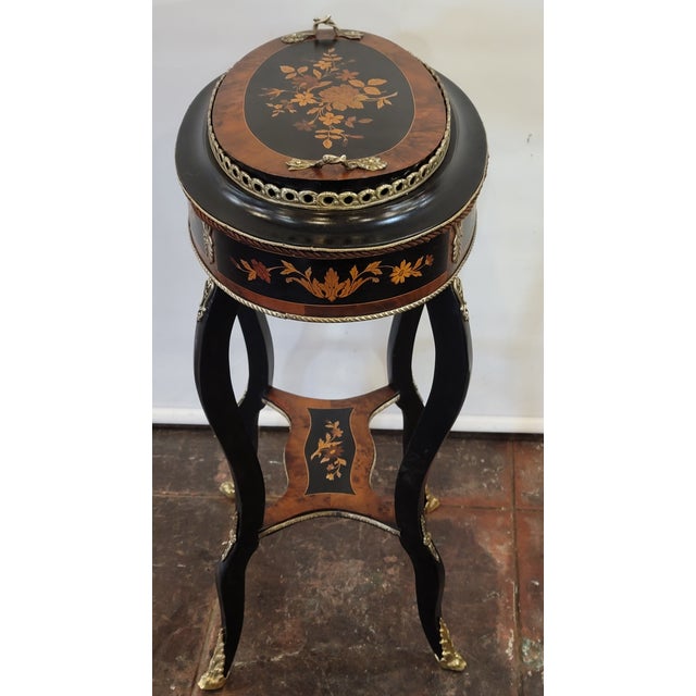 French Empire Marquetry Planter Napoleon III Period 19th Century Thuja and Ebonized Wood Inlaid For Sale - Image 9 of 10