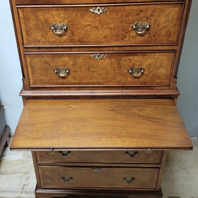 English Georgian Revival Burl Elm Wood Tall Chest With Slide, C. 1900–1920 For Sale - Image 9 of 13