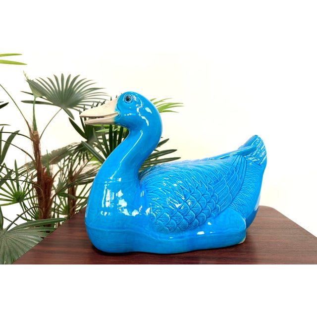 Mid-Century Modern Large Duck Figurine in Chinese Porcelain, 1960s For Sale - Image 3 of 18