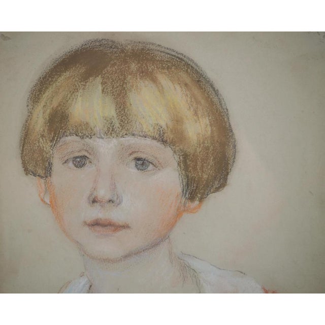 Jean-Gabriel Domergue, Young Girl with Boyish Haircut, 20th Century, Original Pastel Drawing For Sale - Image 4 of 7