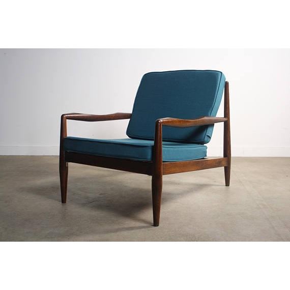 About this striking Walnut 834-c Lounge Chair by Adrian Pearsall We have been beyond excited to show this to you and even...