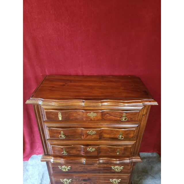 1980s Pine Wood Vintage Traditional 5 Drawer Chest of Drawers For Sale - Image 10 of 12