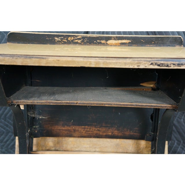 Antique T. Kundtz Co. American Solid Maple Classroom School Desk Cast Iron 1900 For Sale - Image 6 of 18