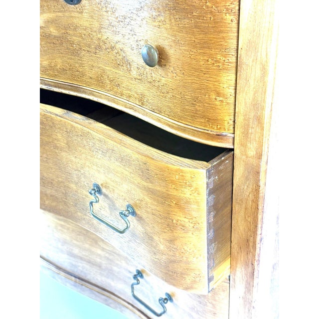 Antique Late Victorian Birdseye Maple Serpentine Chest of Drawers For Sale - Image 4 of 7