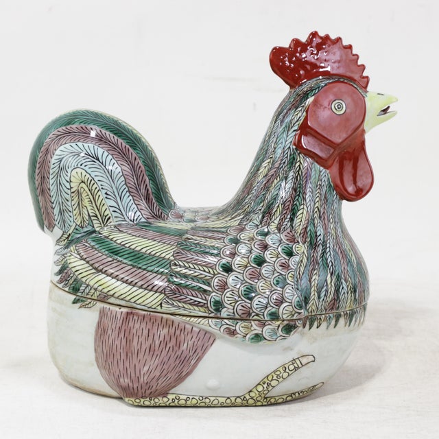 Vintage Chinese Famille Verte Porcelain Rooster Hand-Painted Covered Bowl For Sale - Image 14 of 14