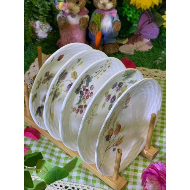 White Narumi "Lucy's Garden" Series Floral Bone China Plate - Set of 5 For Sale - Image 8 of 9