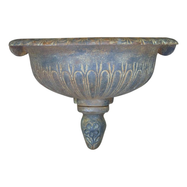 Late 20th Century Neoclassical Cast Iron Wall Lavabo For Sale