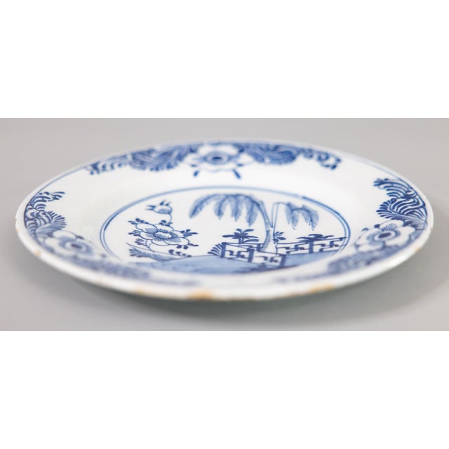 Farmhouse Antique 18th Century Delft Dutch Chinoiserie Floral Plate For Sale - Image 3 of 6