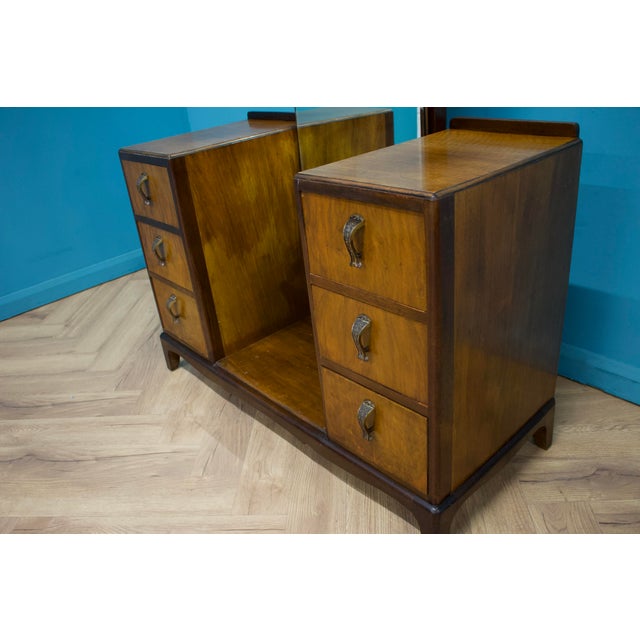 Beithcraft Art Deco British Burr Walnut Dressing Chest from Beithcraft, 1950s For Sale - Image 4 of 9