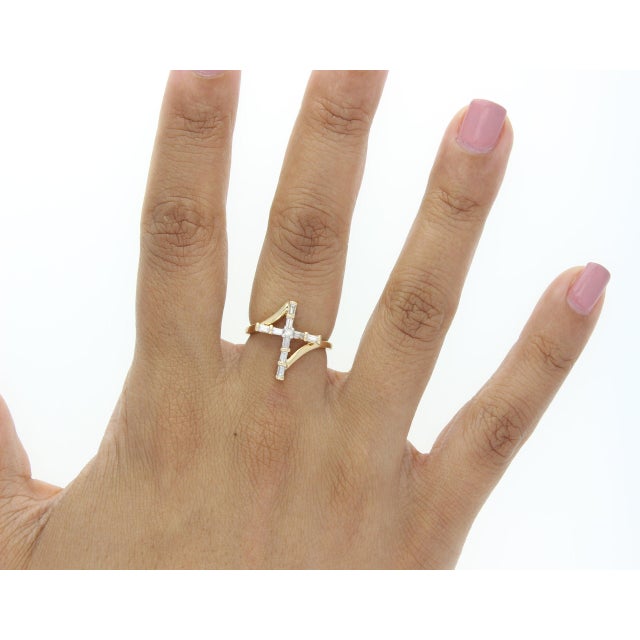 ♥ Product Summary ♥ Main Stone: Diamond Approx. Diamond Carat Weight: .20cttw Diamond Color: H Diamond Clarity: SI1...