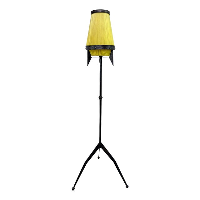 Brutalist Scoubidou Floor Lamp in Iron and Yellow Plastic, 1970s For Sale