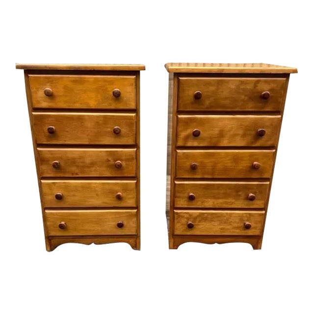 Pair of Vintage Early American Primitive Style Solid Tiger Maple Nightstands Small Chests For Sale