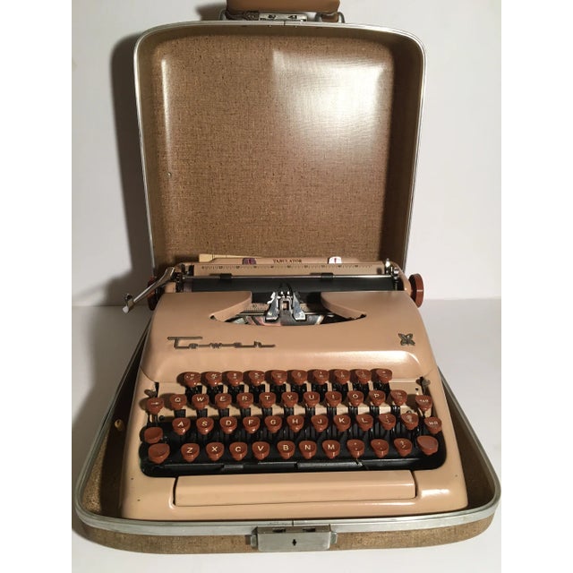 Vintage Tower Tabulator typewriter with case, key & instructions Mid Century Modern. Made from 1949 to 1963. Tower was the...