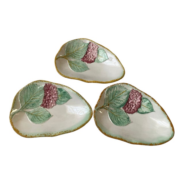 Vintage Italian Hand Painted Plate Set of 3 For Sale