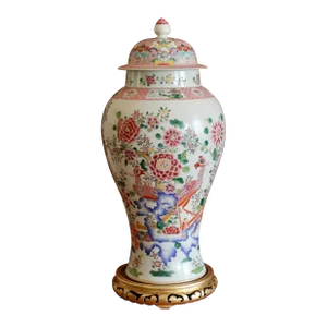 Large Famille Rose Chinese Covered Porcelain Ginger Jar With Garden Decoration