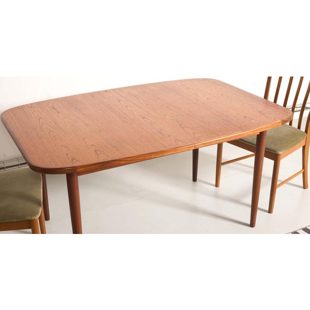 Vintage Scandinavian Style Extendable Dining Table from G-Plan, 1960s For Sale - Image 4 of 16