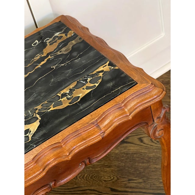 1950s Vintage Italian Black Marble Walnut Wood Double Bevelled Edge Table For Sale - Image 5 of 12