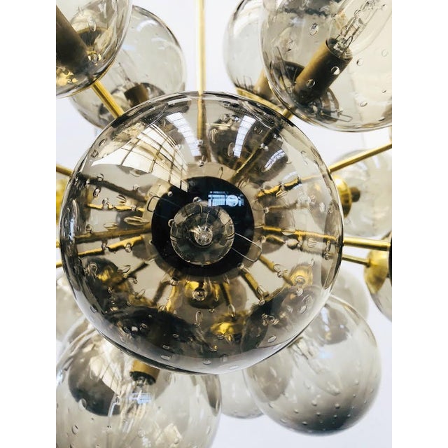21st Century Ovale Natural Brass Smoky Bubbles Murano Sputnik Chandelier by Fabio LTD For Sale - Image 6 of 9