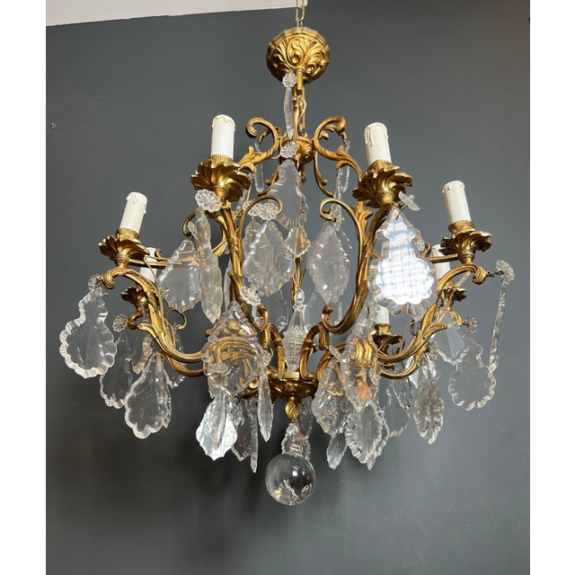 1900s Louis XV style crystal and bronze chandelier For Sale - Image 4 of 12