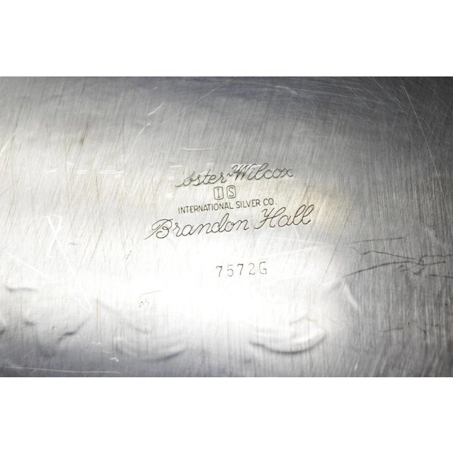 Mid 20th Century Webster Wilcox "Brandon Hall" 7572g Silver Plated Reticulated 15" Round Bar Tray For Sale - Image 12 of 13