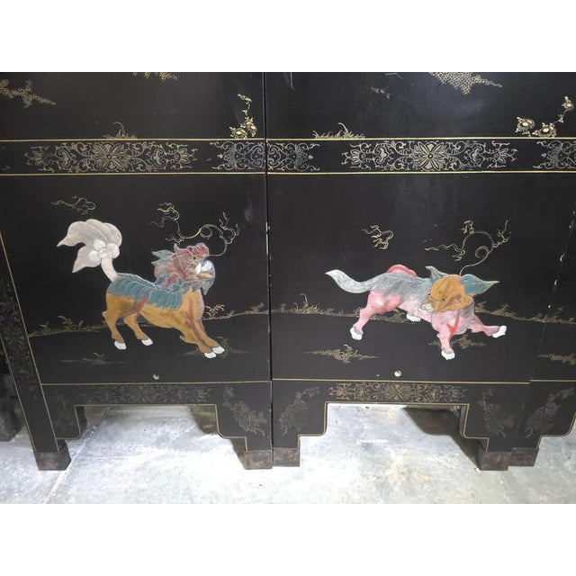 Wood Chinese Folding Screen with Carved Hardstone Animals, 1920 For Sale - Image 7 of 17