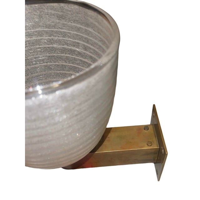 Mid-20th C Signed Barovier & Toso Murano Pulegoso Glass and Brass Sconce For Sale In Los Angeles - Image 6 of 8