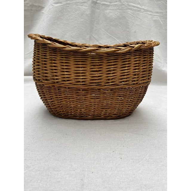 Farmhouse Rounded Wicker Basket For Sale - Image 3 of 8