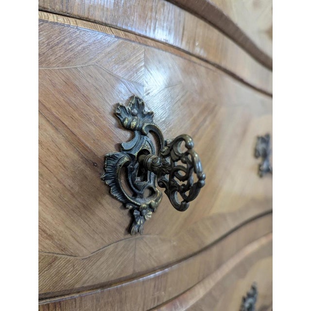 Wood Louis XV Style Chest of Drawers in Marquetry For Sale - Image 7 of 10