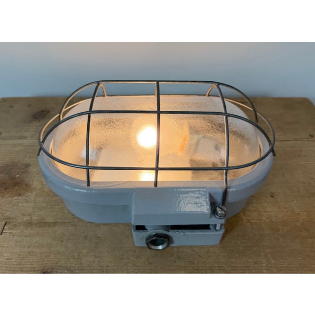 Vintage Industrial Cast Aluminium Wall Light from Elektrosvit, 1970s For Sale - Image 14 of 17