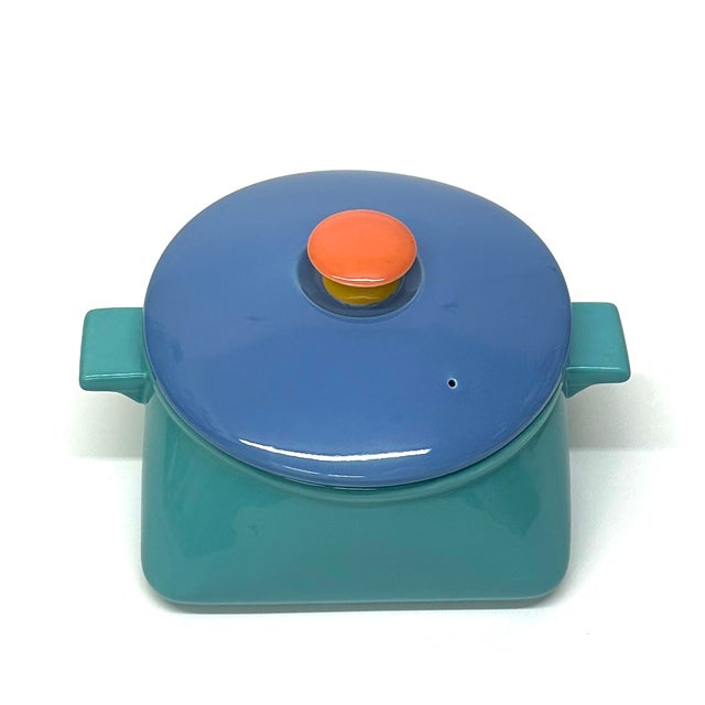 Mid 20th Century Color Blocked Square Casserole Dish With Lid by Lindt-Stymeist For Sale In Miami - Image 6 of 12